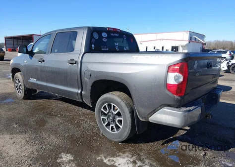 2014 Toyota Tundra Sr5 5.7L V8 z USA, uszkodzony, nr VIN 5TFDY5F1XEX368305